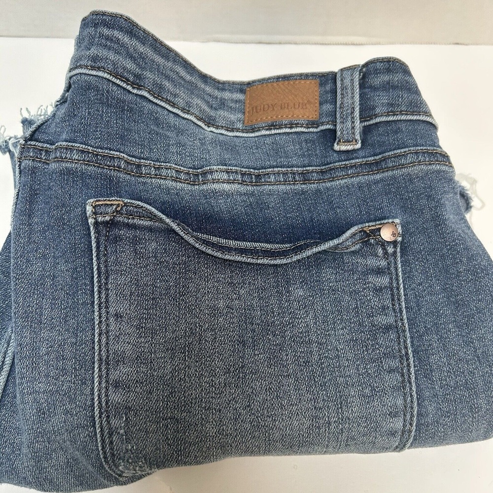 Judy Blue Mid Rise Half-Cuffed Denim Jean Shorts Size 3XL Style #150019 Raw Hem